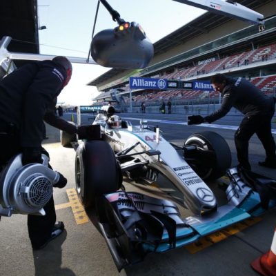 Mercedes beim Test in Barcelona. Copyright: Mercedes