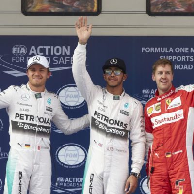 Rosberg, Hamilton und Vettel auf dem Podium in China. Copyright: Mercedes