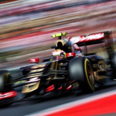 Lotus-Pilot Maldonado. Copyright: Lotus