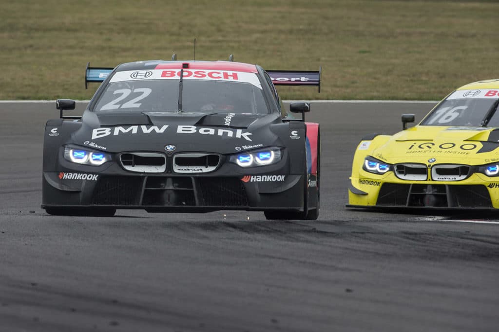 Lucas Auer führt vor Timo Glock, Credit: BMW