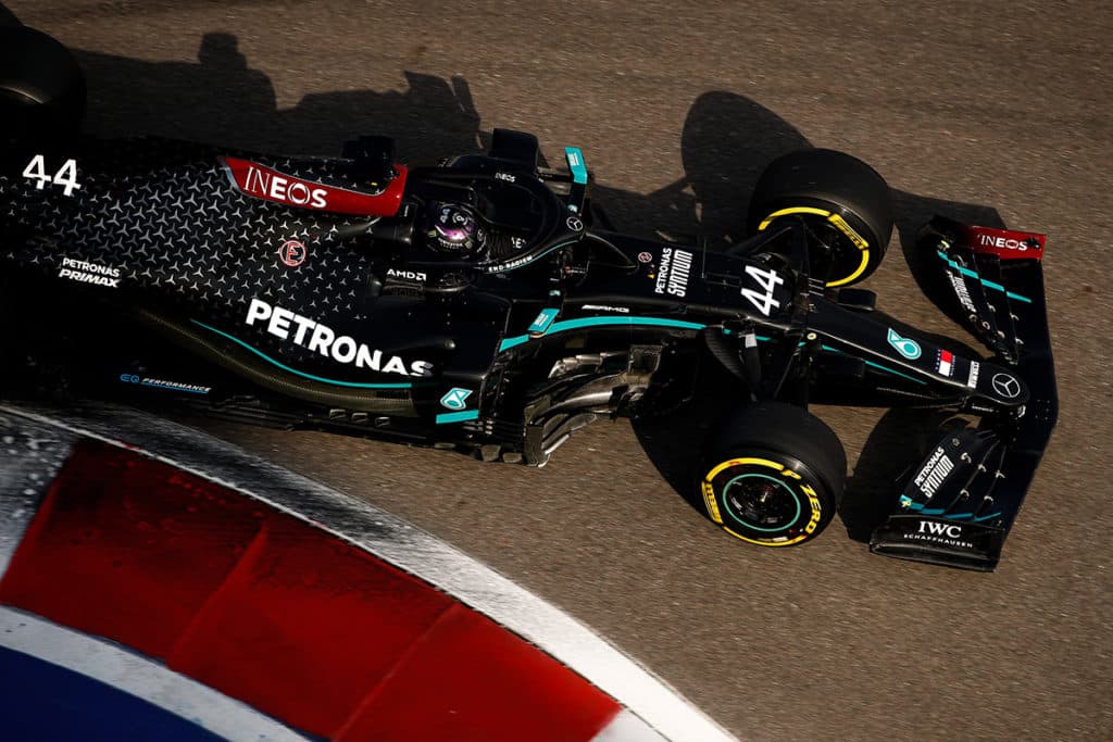 Vettel-Crash kann Hamilton nicht stoppen