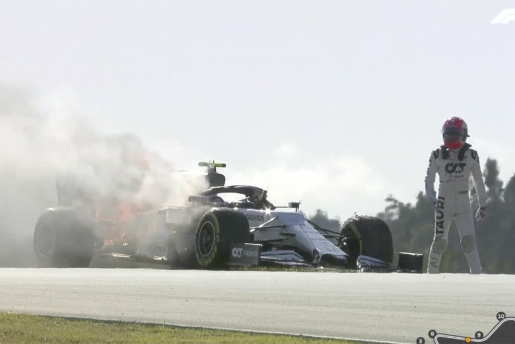Gp Portugal Hier Brennt Ein Formel 1 Auto Ab F1 Insider Com