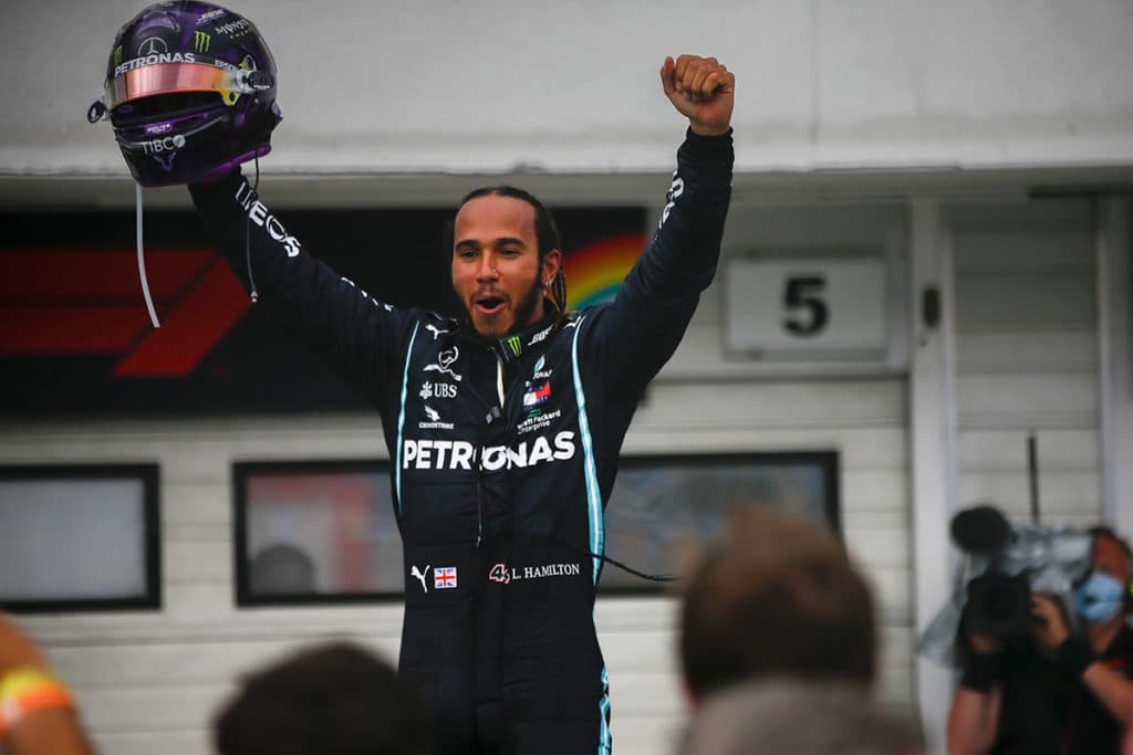 Lewis Hamilton könnte am Nürburgring den Rekord von Michael Schumacher einstellen. Credit: LAT/Mercedes