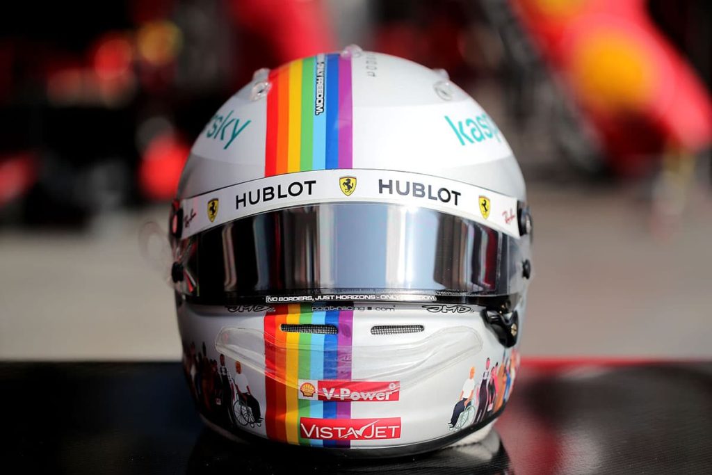 Sebastian Vettel Helm Türkei 2020. Credit: Ferrari