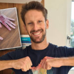 Romain Grosjean zeigt linke Hand ohne Verband; Credit: Grosjean/Instagram