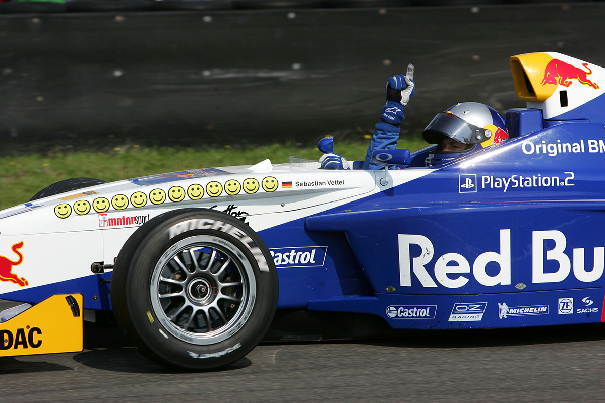 Sebastian Vettel 2004 in der Formel BMW Credit: BMW