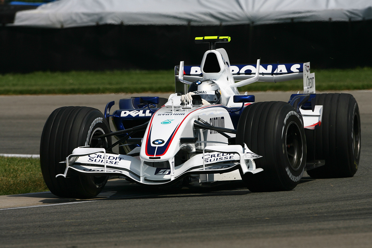 Vettel im BMW Sauber F1.07 Credit: BMW