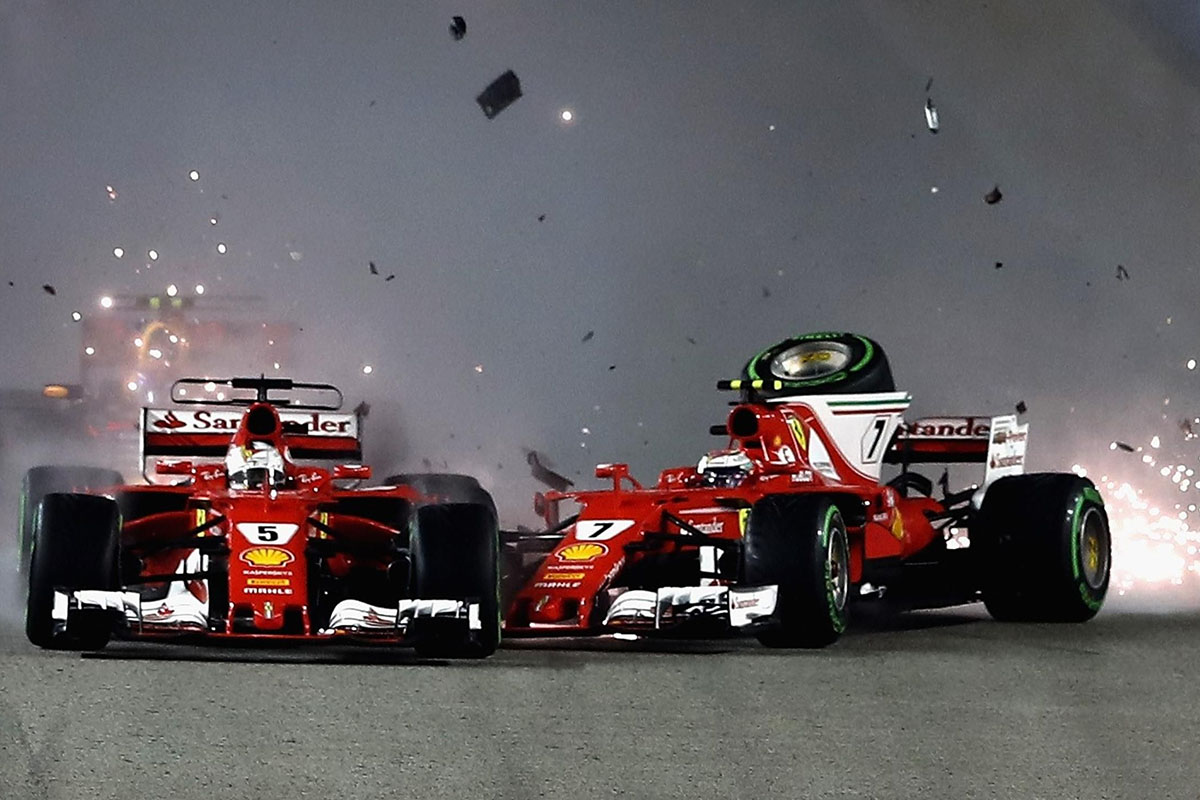 Vettel Crasht 2017 in Singapur mit seinem Teamkollegen Kimi Raikkönen Credit: F1