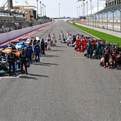 Alle Formel 1 Fahrer 2021 vor den Testfahrten in Bahrain Credit: F1/Twitter