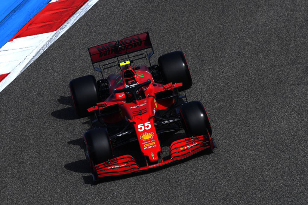 Formel 1 Ferrari Bahrain GP FP1 Carlos Sainz 2021