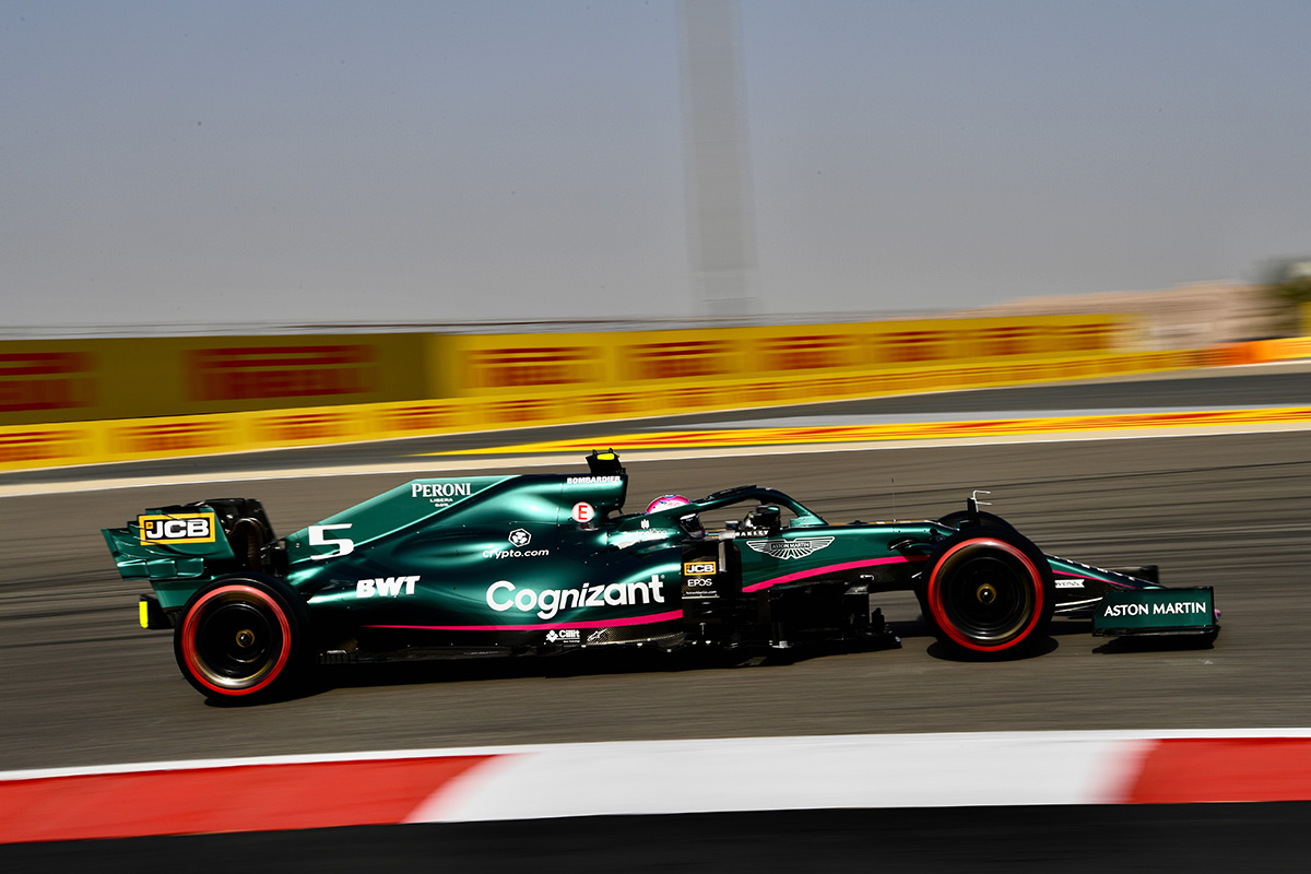 Formel 1 Sebastian Vettel Aston Martin Bahrain FP3 2021