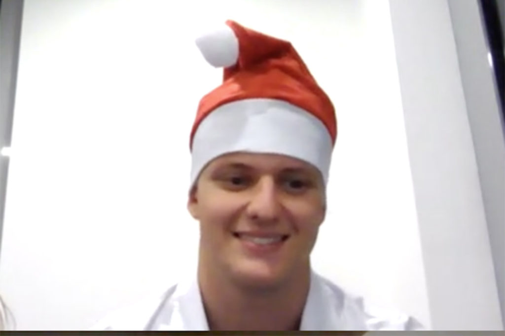 Formel 1 Mick Schumacher Santa Muetze