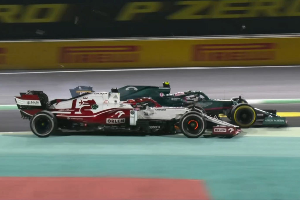 Formel 1 Vettel Kimi Crash Saudi Arabien GP 2021