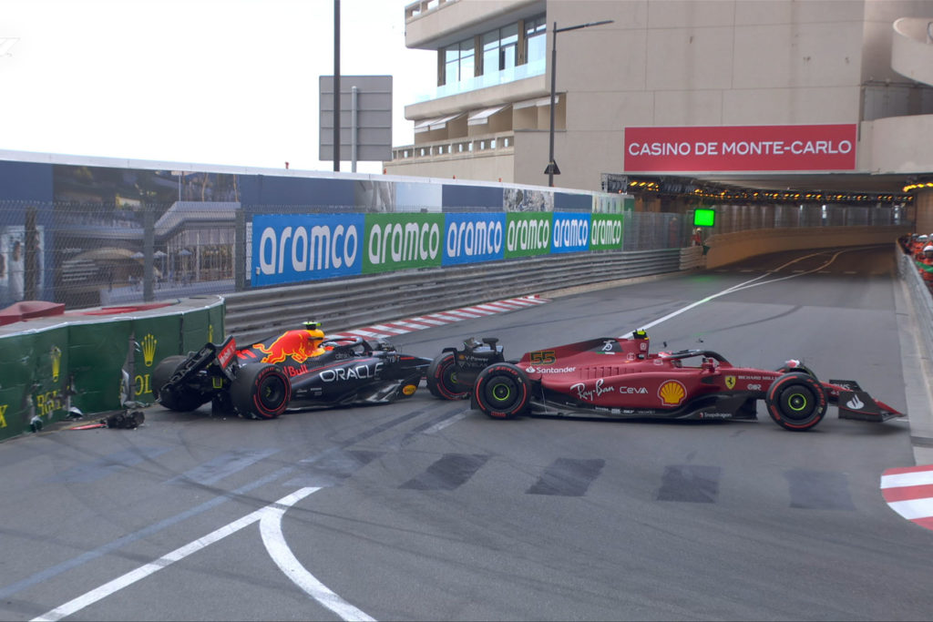 Formel 1 Perez Crash Monaco 2022 Sainz