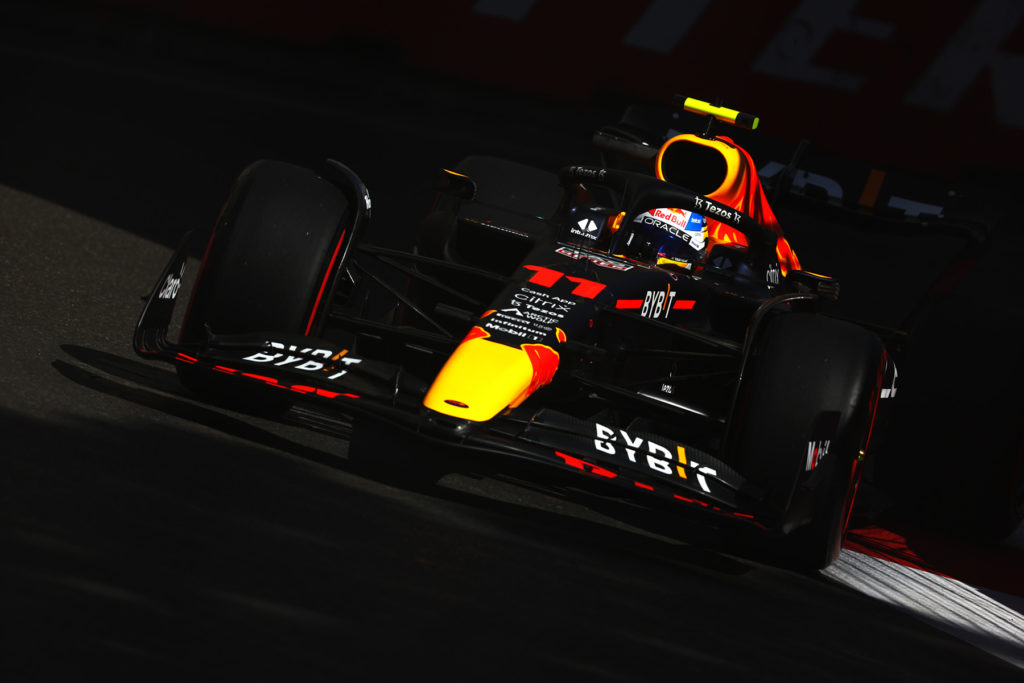 Formel 1 Sergio Perez Red Bull Aserbaidschan GP 2022 FP1