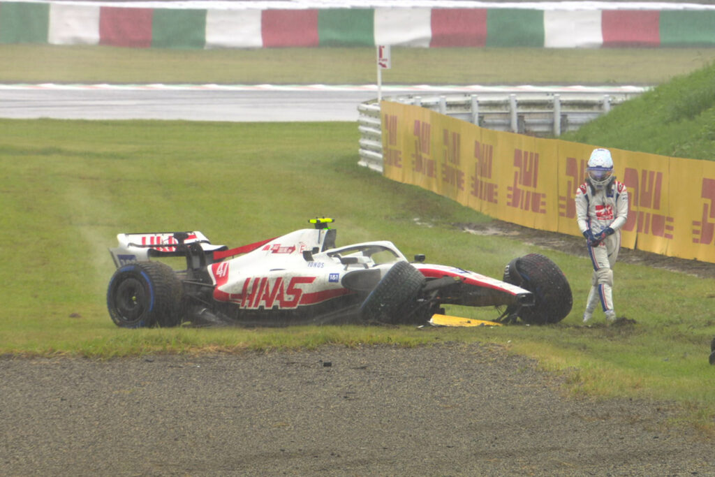 Formel 1 Mick Schumacher Suzuka Crash 2022 FP1