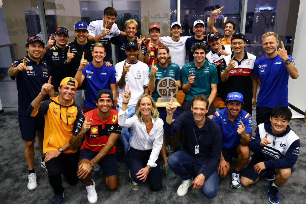 Formel 1 Sebastian Vettel Lewis Hamilton Alex Wurz GPDA Fahrer Abu Dhabi 2022