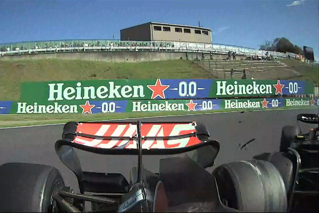 Formel 1 Perez Magnussen Suzuka Crash 2023