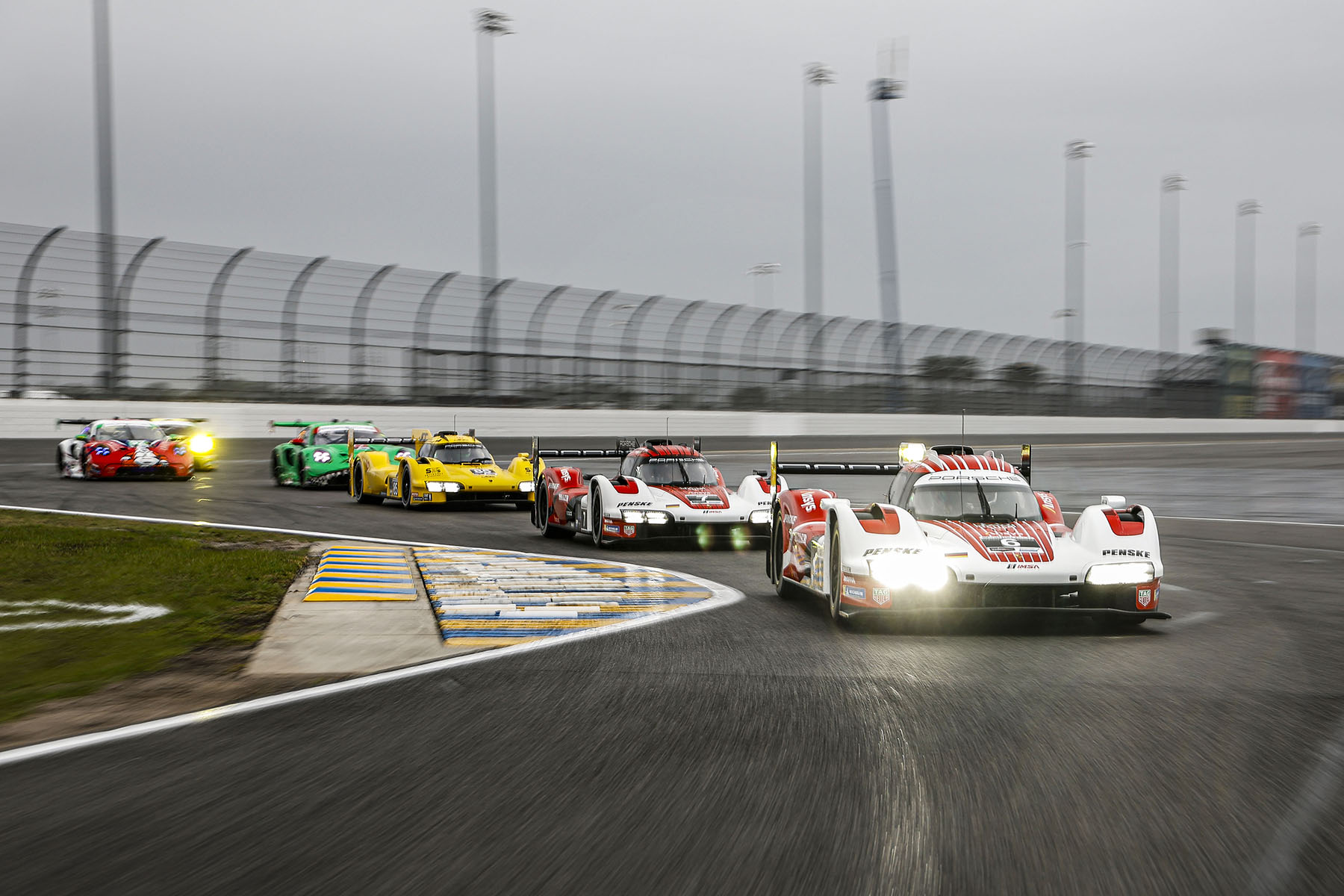24h Daytona 2024 Live im Stream und TV