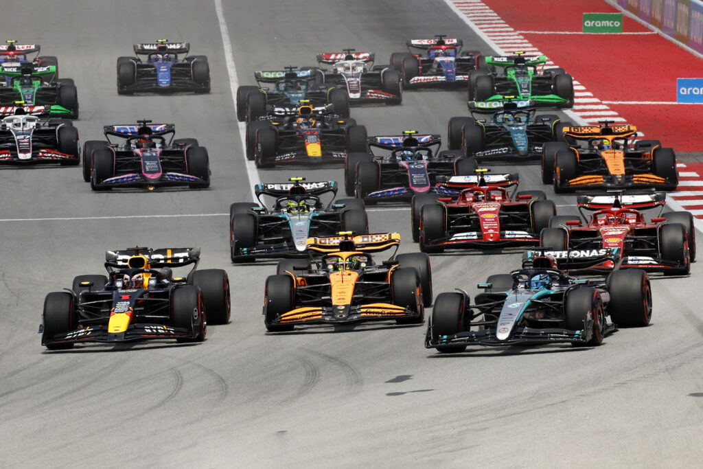 Formel 1 Barcelona Spanien Start 2024