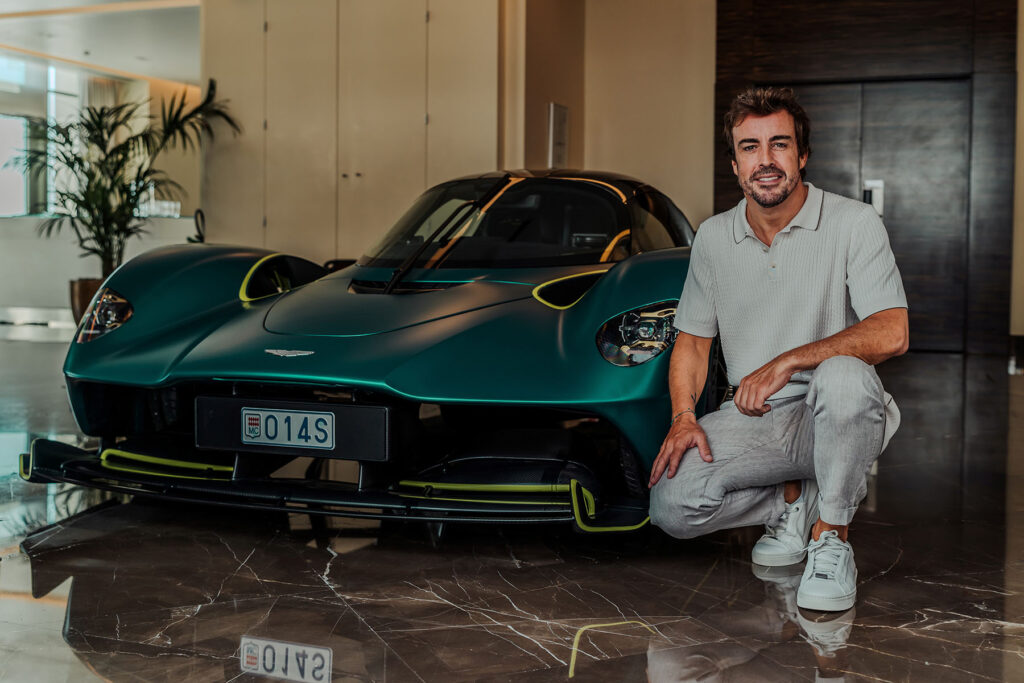 Fernando Alonso Aston Martin Valkyrie 2024