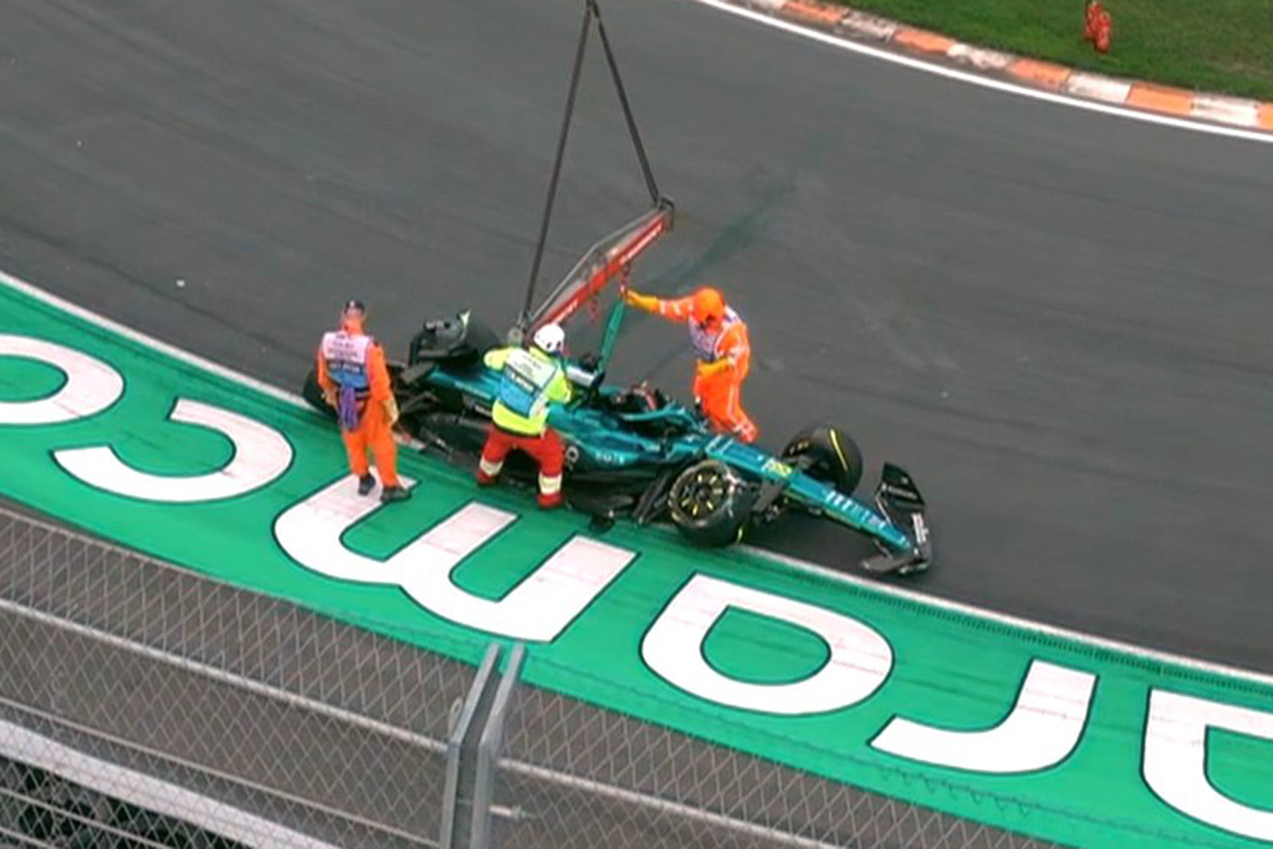 F1 Zandvoort: Chaotic Free Practice Sees Crashes, McLaren Dominance, Ferrari Struggles