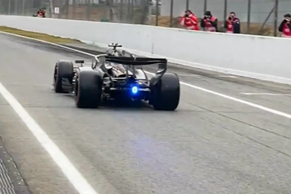 Aston Martin AMR26, Formel-1-Test Barcelona 2026, Credit: F1