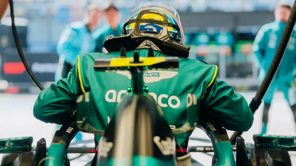 Fernando Alonso, Credit: Aston Martin
