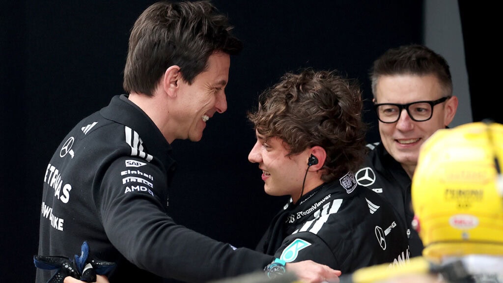 Formel 1 Toto Wolff und Kimi Antonelli Mercedes China 2026