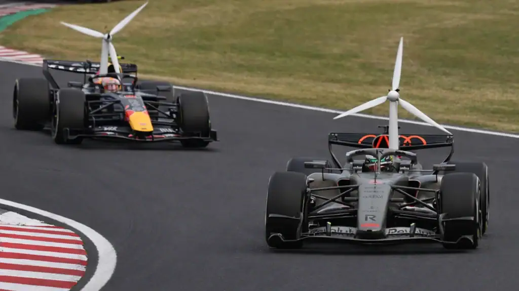 Gabriel Bortoleto, Max Verstappen, Credit: Audi/Montage