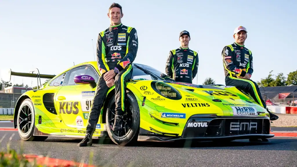 Kevin Estre, Ayhancan Güven und Thomas Preining, Porsche, Credit: Manthey Racing