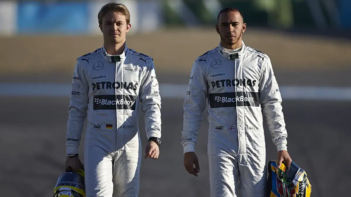 Nico Rosberg und Lewis Hamilton, Credit: Mercedes