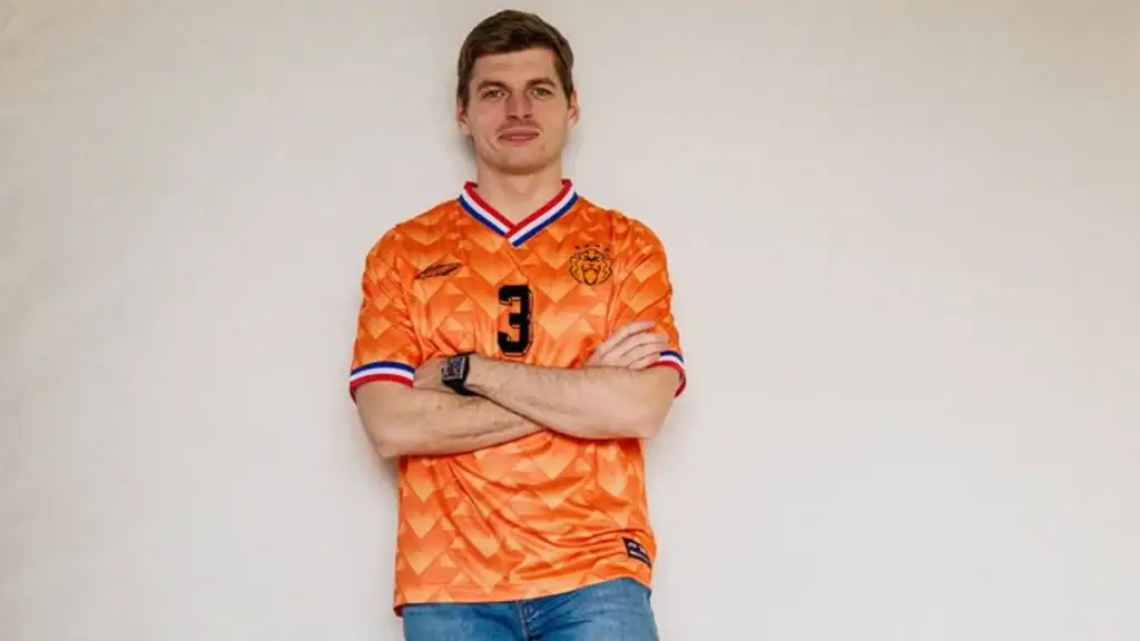 Max Verstappen Trikot, Credit: Verstappen.com